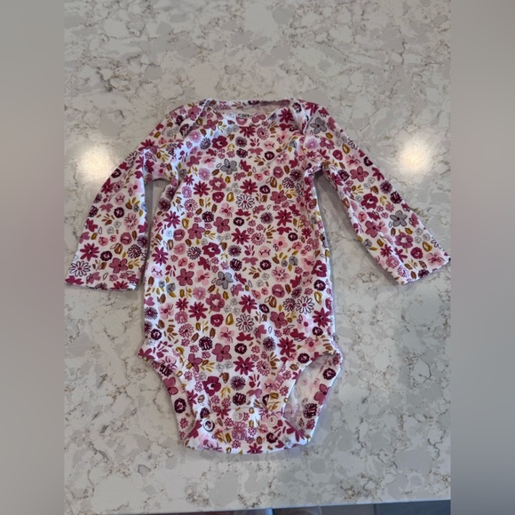 Floral and Solid Pink Baby Onesie Set - 3-6Months Carters - Picture 12 of 15
